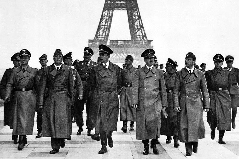 Гитлер В Париже
