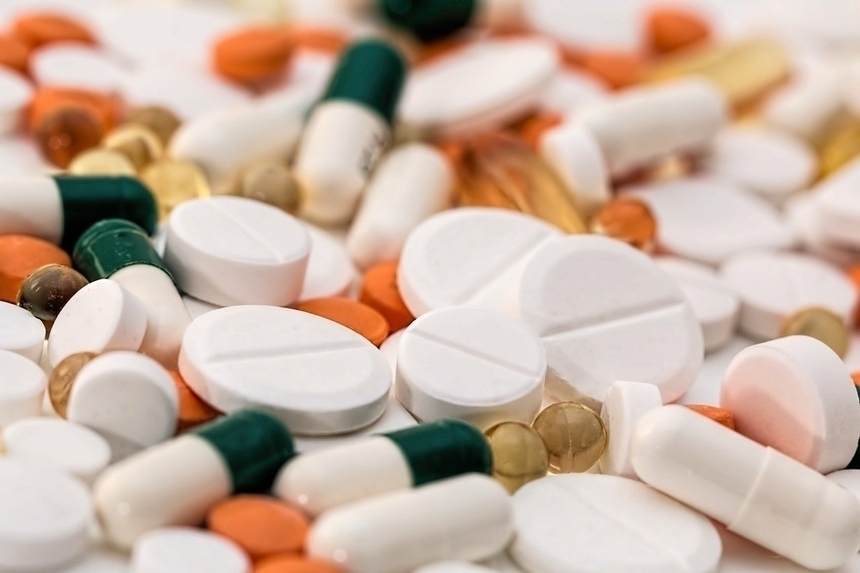 Почему ученые уверены, что лекарства безопасны: как происходят клинические испытания на людях
